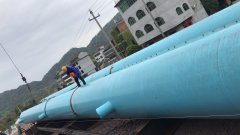 永康156系正在做杆件双拼自己履带吊的组装